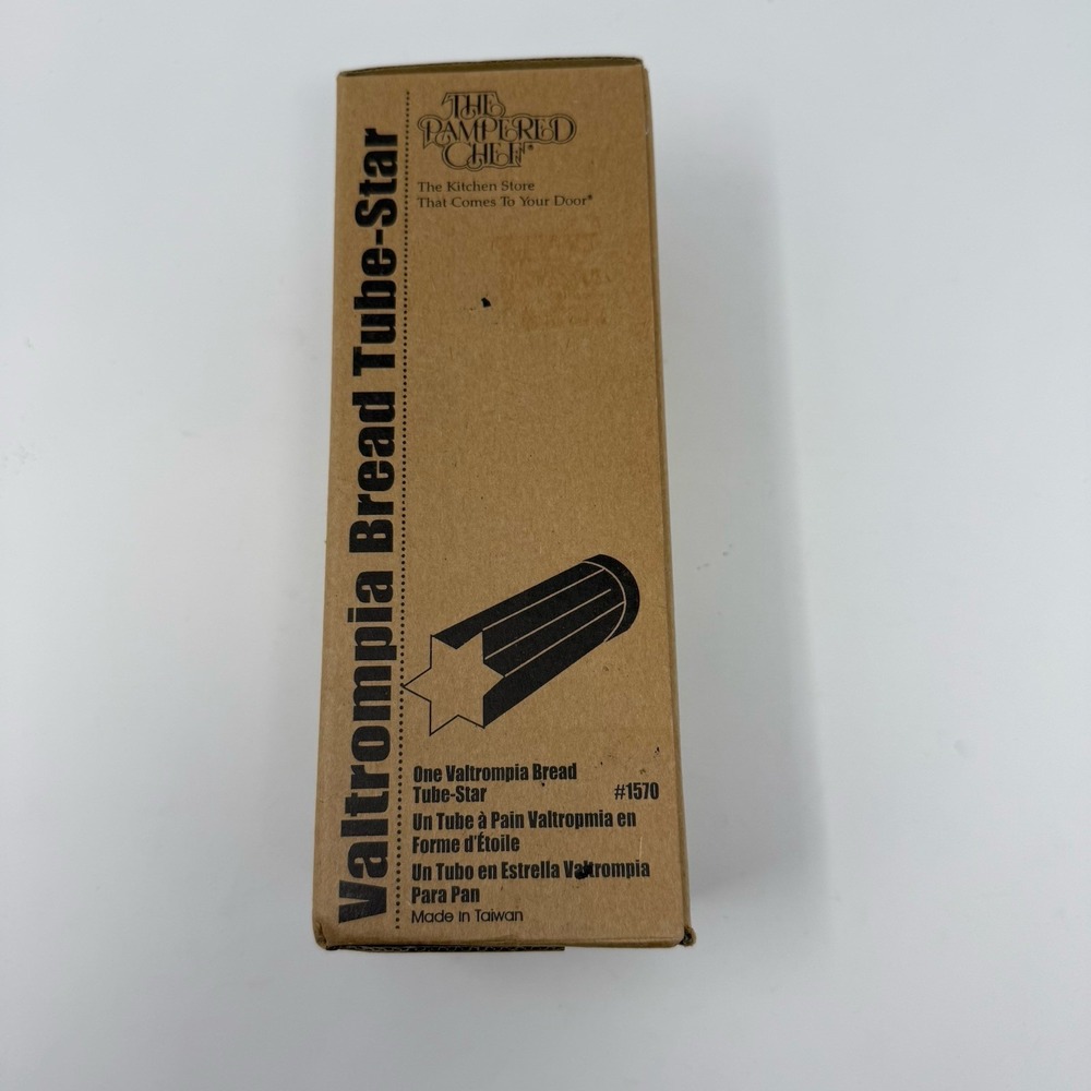 New The Pampered Chef Valtrompia Bread Tube Star in Box #1570